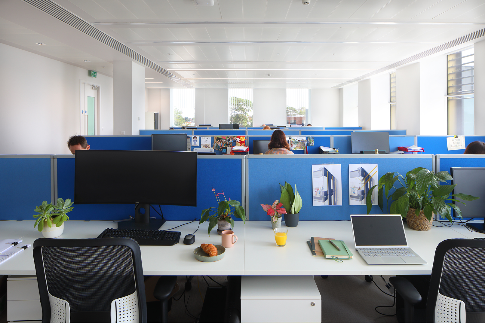 Kennedy Institute, Oxford. Interiors of rooftop extension by Fathom Architects.