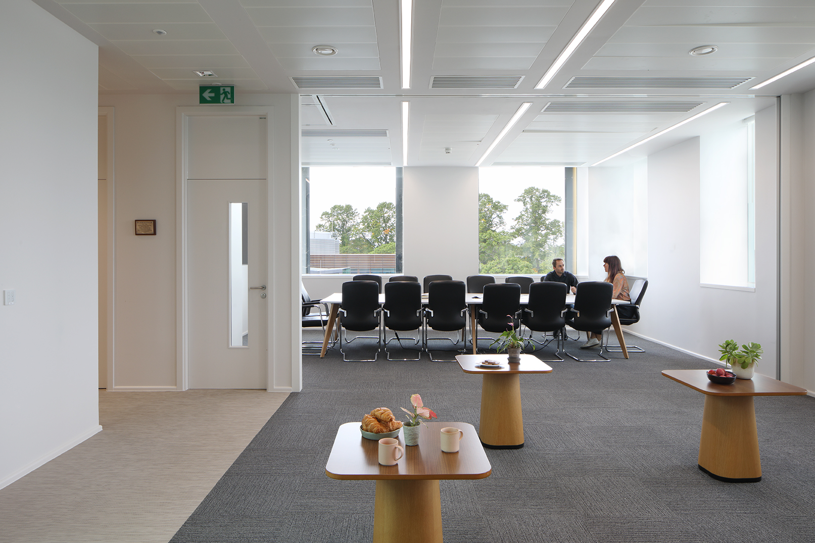 Kennedy Institute, Oxford. Interiors of rooftop extension by Fathom Architects.