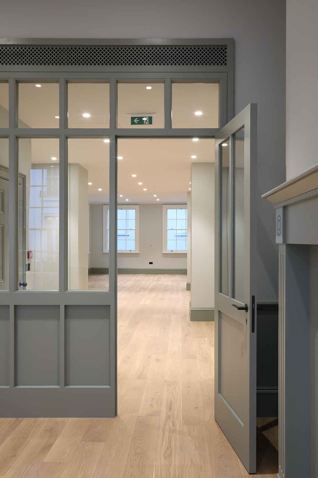 Queen St. W1 refurbishment by Fathom Architects